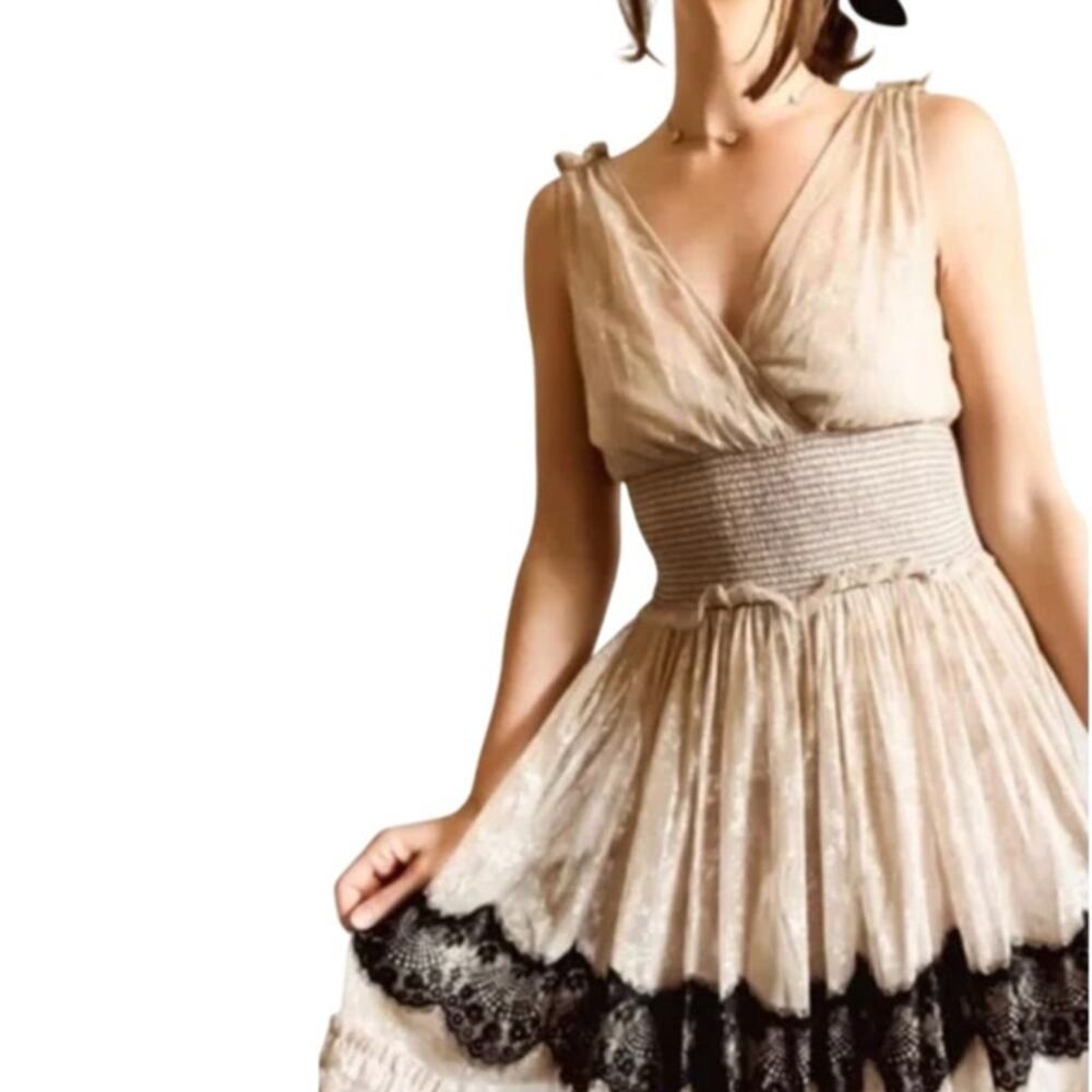 Free People V-Neck Sleeveless Sheer Metallic Dress Lace Size Small Gold Fairy - Picture 3 of 11